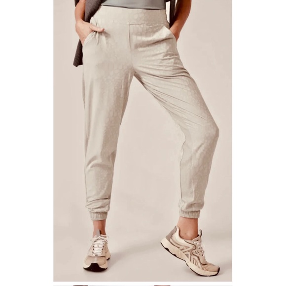 ATHLETA Brooklyn Textured Joggers New With Tags Size 18 - Picture 1 of 10